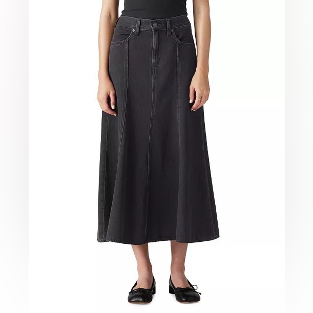 Levi’s Fit and Flare Denim Skirt